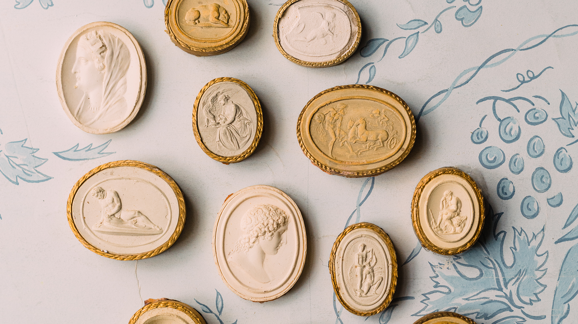 World of Interiors, April 2023 Issue